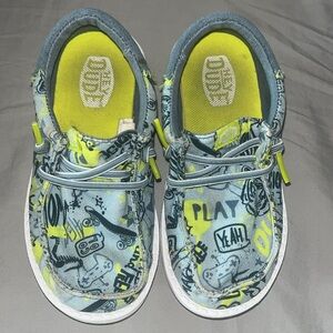Hey Dude Wally Funk Graffiti Shoes | Little Boy Size C9 | Easy-On Style